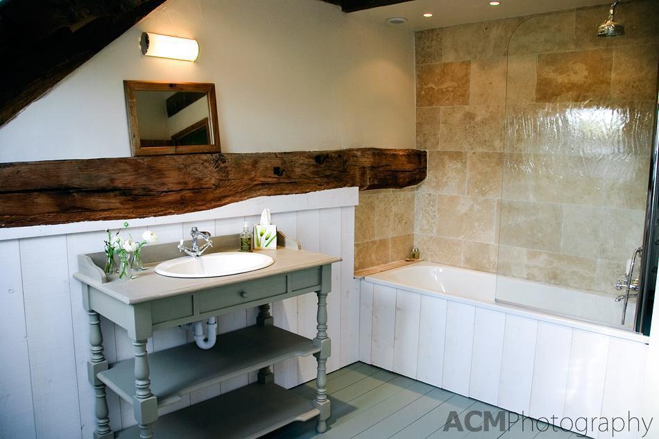 Bathroom in Bleu-Gris Cottage Bathroom in Bleu-Gris Cottage