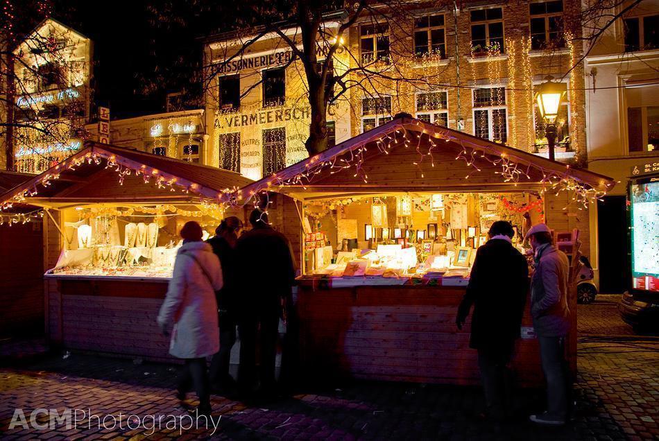 Shopping at the Christmas Market Shopping at the Christmas Market