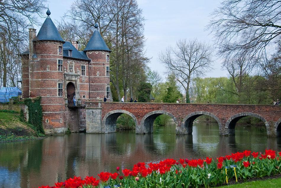 Groot Bijgaarden (Grand Bigard) Castle Groot Bijgaarden (Grand Bigard) Castle