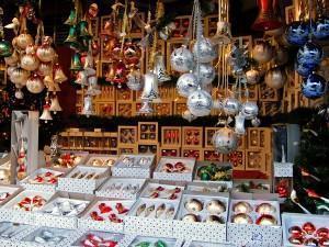 Traditional Christmas Ornaments Traditional Christmas Ornaments