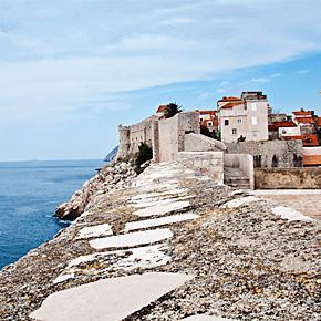 Exploring Dubrovnik's Old Town City Walls Exploring Dubrovnik's Old Town City Walls