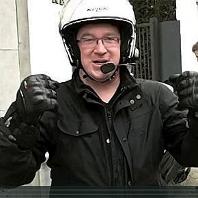 Ready for the Moto-tour of Brussels architecture