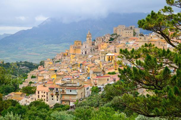 The colourful Sicilian Village of Caccamo
